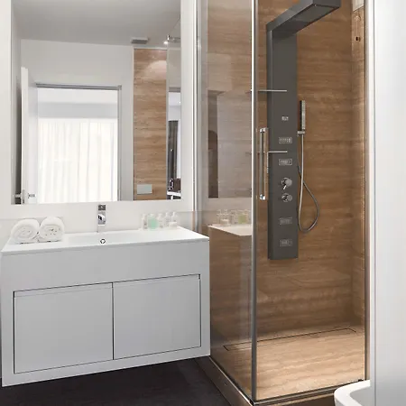 Dilman Luxury 4* בארי