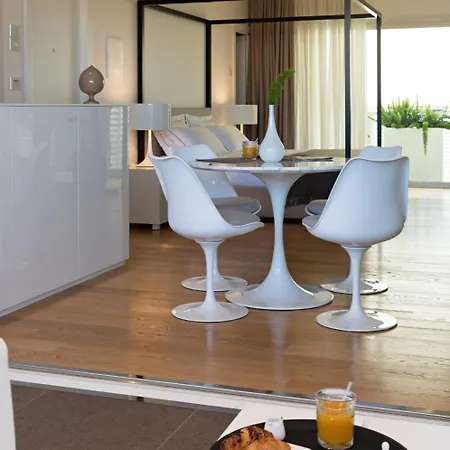 Dilman Luxury לינה וארוחת בוקר