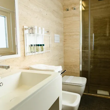 Dilman Luxury Couette-café Bari