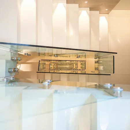Dilman Luxury Couette-café Bari