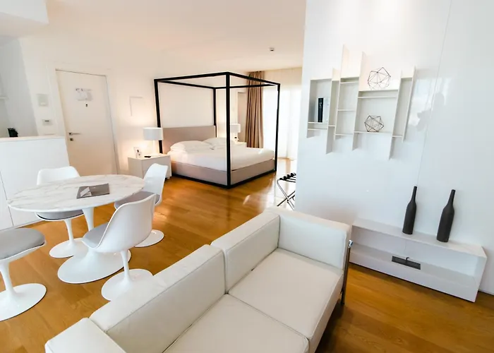 Dilman Luxury 4* Μπάρι